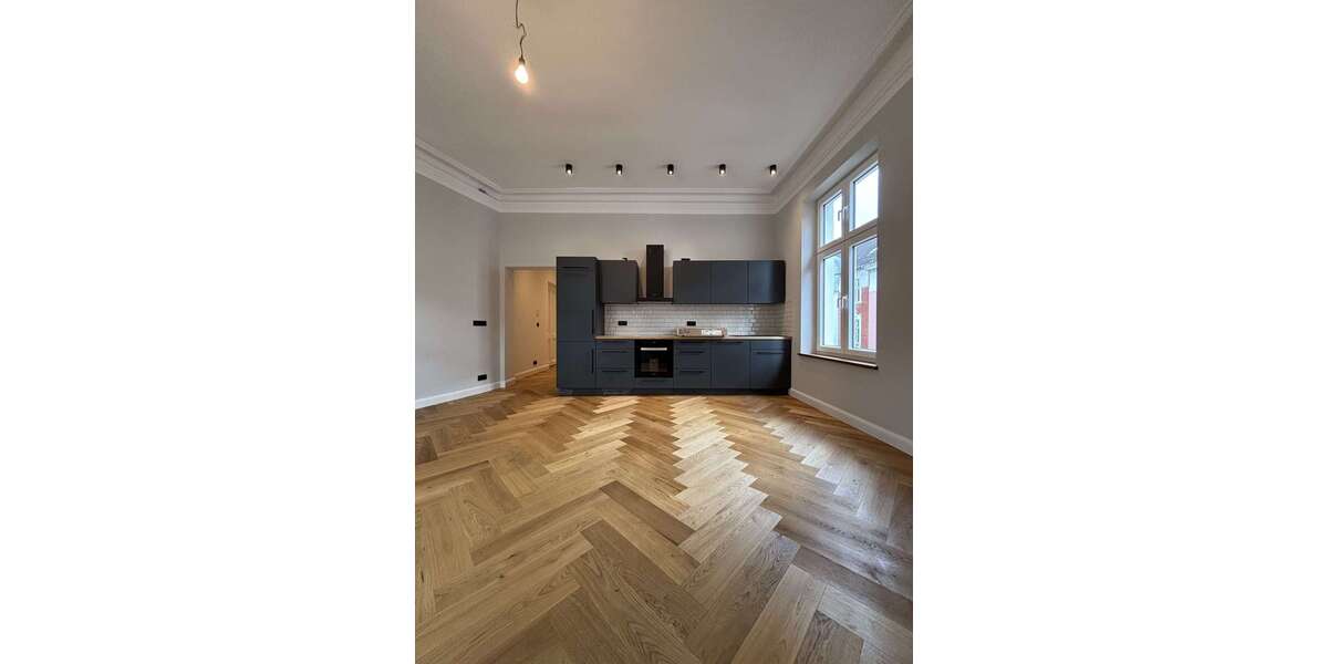 Etagenwohnung Düsseldorf Unterbilk - 2 Zimmer, 82 m&sup2;, 2.050&euro; | Angebot:27327367