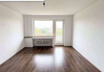 Wohnung Krefeld Stahldorf - 3 Zimmer, 76 m&sup2;, 615&euro; | Angebot:27306435