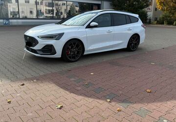 Ford Focus 12.500 km 33.499 &euro; Grevenbroich 41515