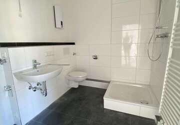 Wohnung Mönchengladbach Gladbach - 3 Zimmer, 70 m&sup2;, 660&euro; | Angebot:27354271