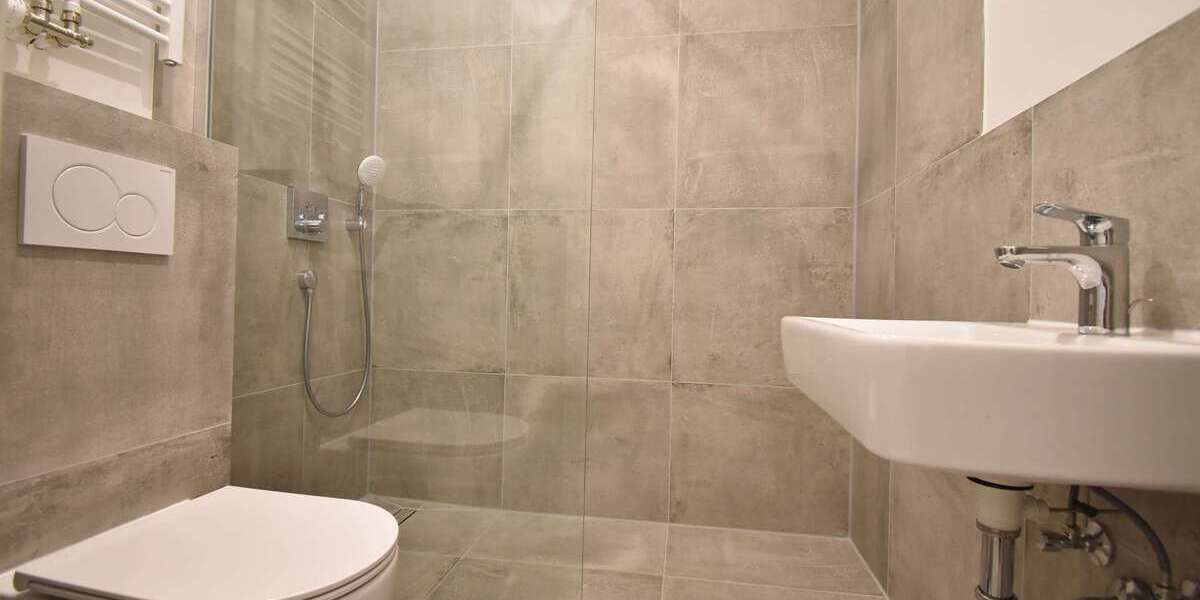Etagenwohnung Düsseldorf Stadtmitte - 2 Zimmer, 50 m&sup2;, 850&euro; | Angebot:27076053