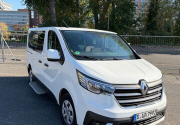 Renault Trafic 70.400 km 26.500 &euro; Dusseldorf 40479