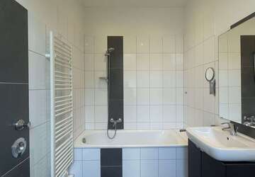 Wohnung Düsseldorf Friedrichstadt - 3 Zimmer, 85 m&sup2;, 1.380&euro; | Angebot:27197780