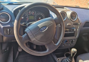 Ford Fiesta 102.000 km 3.000 &euro; krefeld 47807