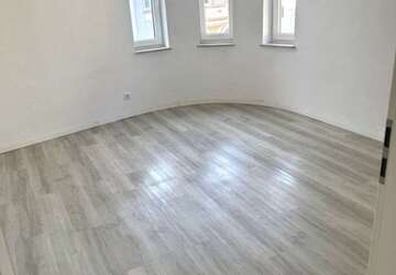 Wohnung Mönchengladbach - 4 Zimmer, 95 m&sup2;, 1.270&euro; | Angebot:27349708