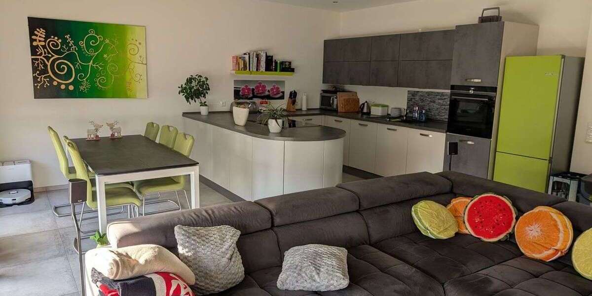 Etagenwohnung Mönchengladbach Süd - 3 Zimmer, 103 m&sup2;, 1.200&euro; | Angebot:27305443