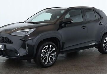 Toyota Yaris Cross 16.800 km 23.984 &euro; Neuss 41460