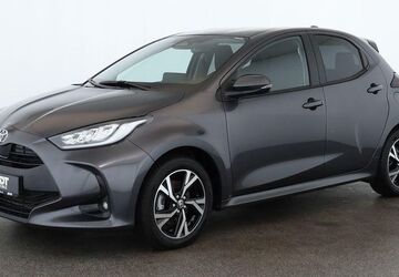 Toyota Yaris 21.600 km 21.784 &euro; Neuss 41460