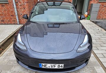 Tesla Model 3 76.500 km 28.400 &euro; Korschenbroich 41352