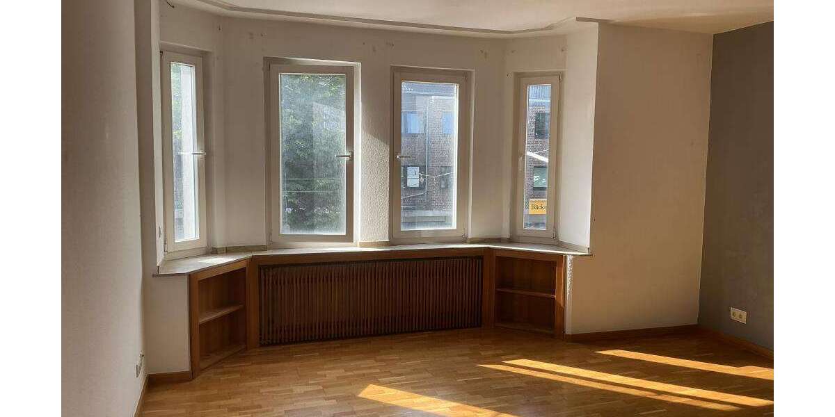Etagenwohnung Düsseldorf Unterrath - 3 Zimmer, 106 m&sup2;, 1.109&euro; | Angebot:26907435