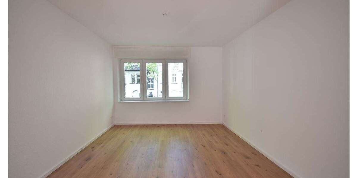 Etagenwohnung Krefeld Krefeld-Mitte - 3 Zimmer, 99 m&sup2;, 1.100&euro; | Angebot:25976696